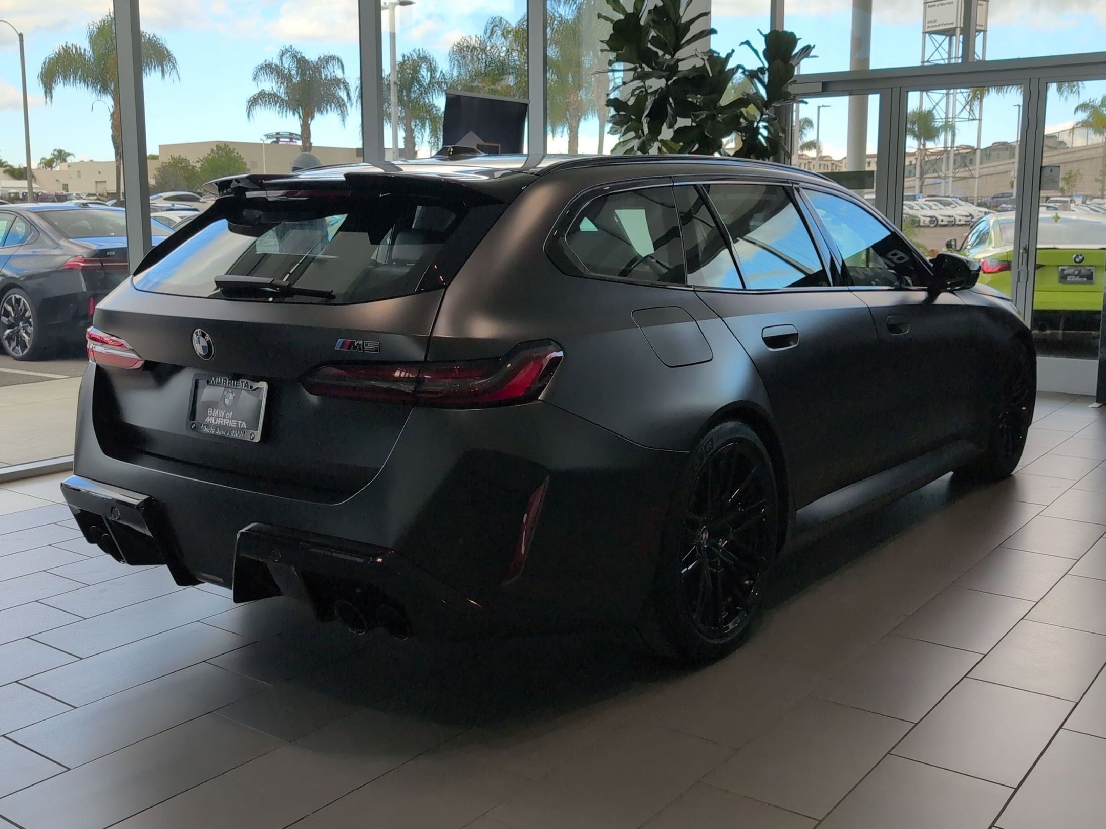 Used 2025 BMW M5 Touring w/ Executive Package image 10