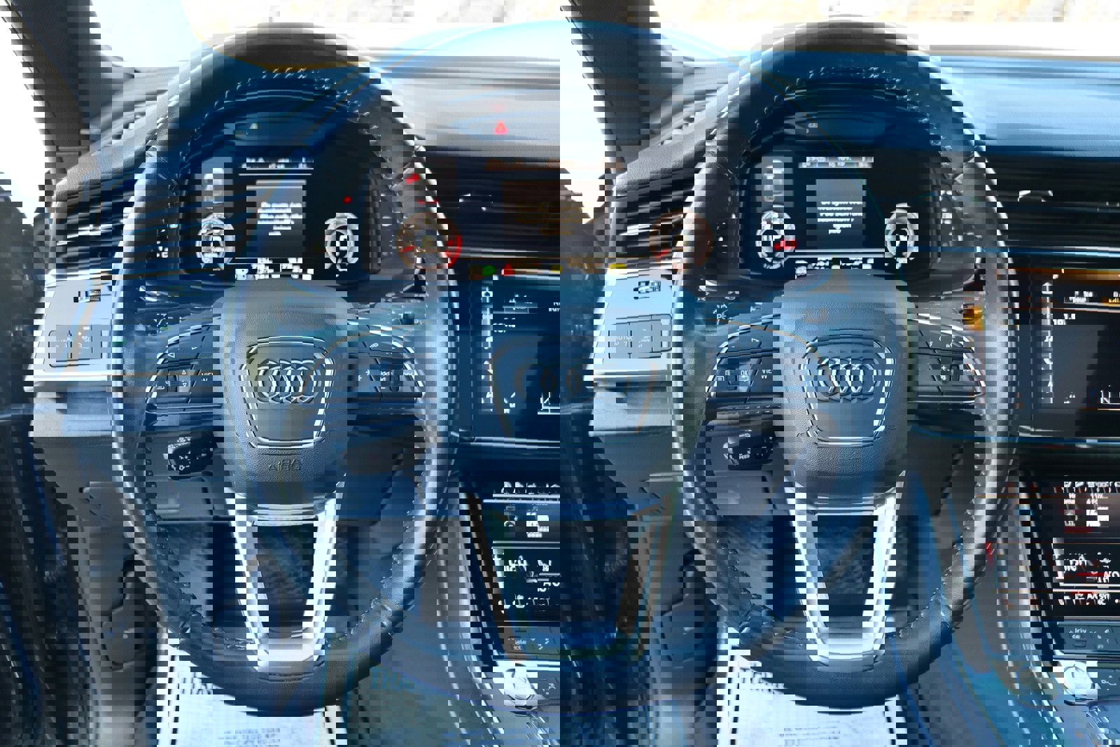 Used 2019 Audi Q8 Premium Plus w/ Premium Plus image 28