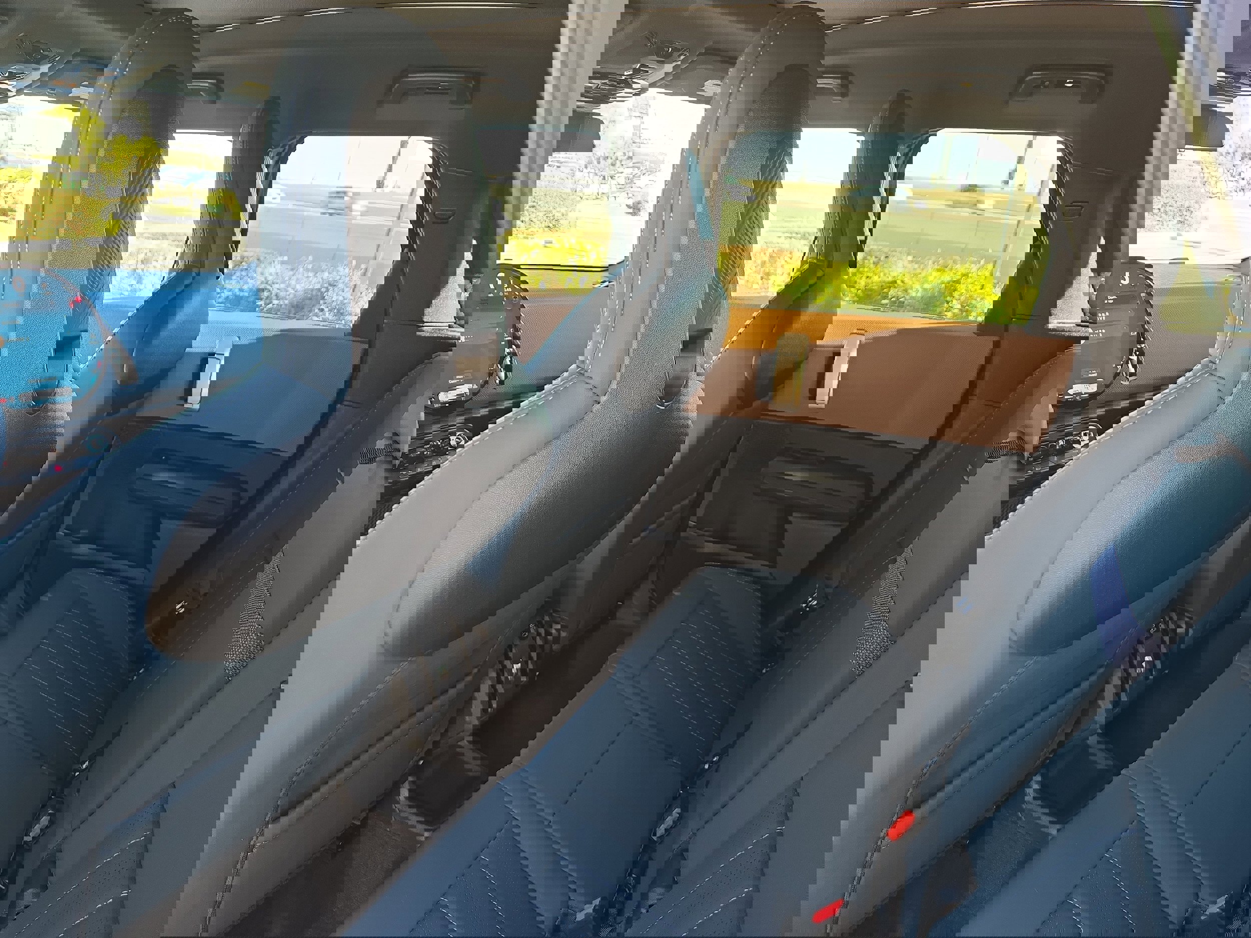 Certified 2025 MINI Cooper Countryman S w/ Comfort Package Max image 14