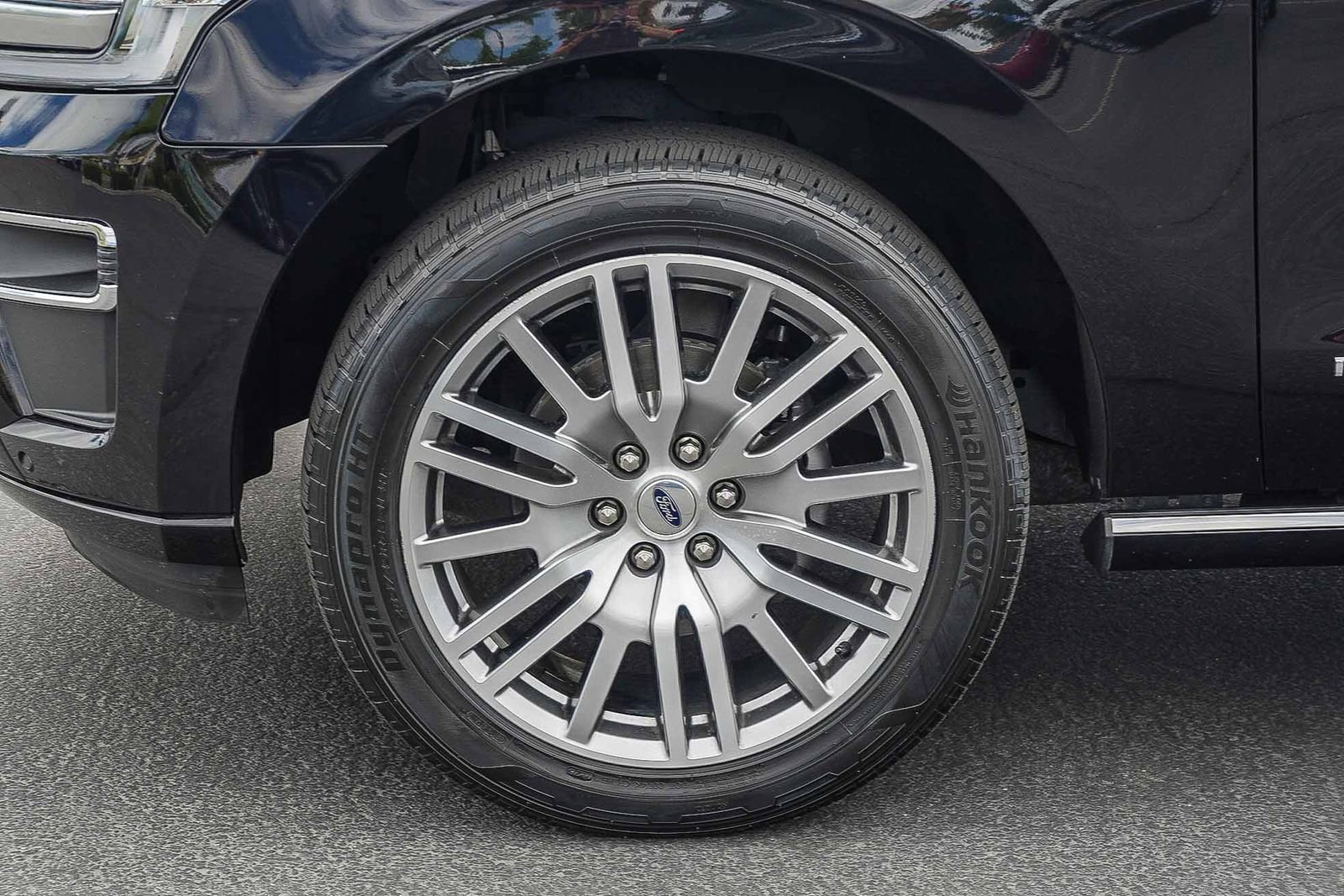 Certified 2023 Ford Expedition Max Platinum AWD/4WD image 10