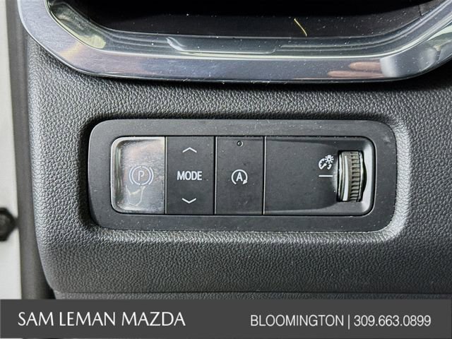 Used 2024 GMC Acadia Denali image 16