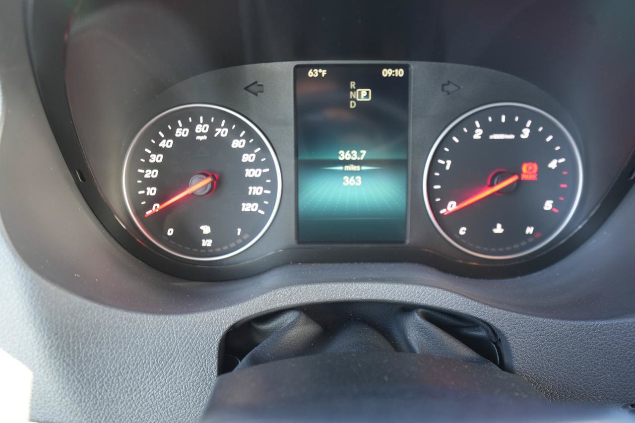 Used 2024 Mercedes-Benz Sprinter 2500 image 20