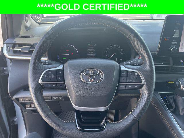 Certified 2022 Toyota Sienna XLE Woodland Edition AWD/4WD image 19