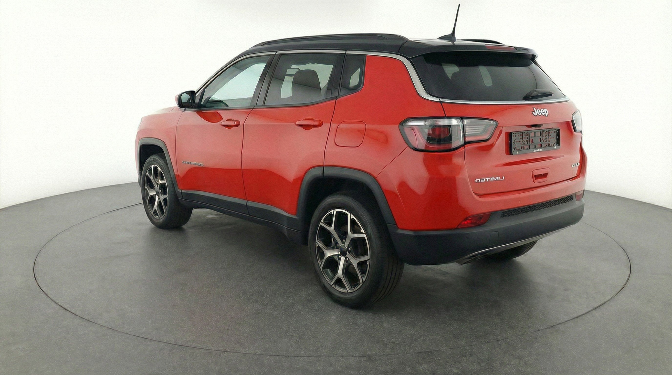 Used 2025 Jeep Compass Limited AWD/4WD image 6