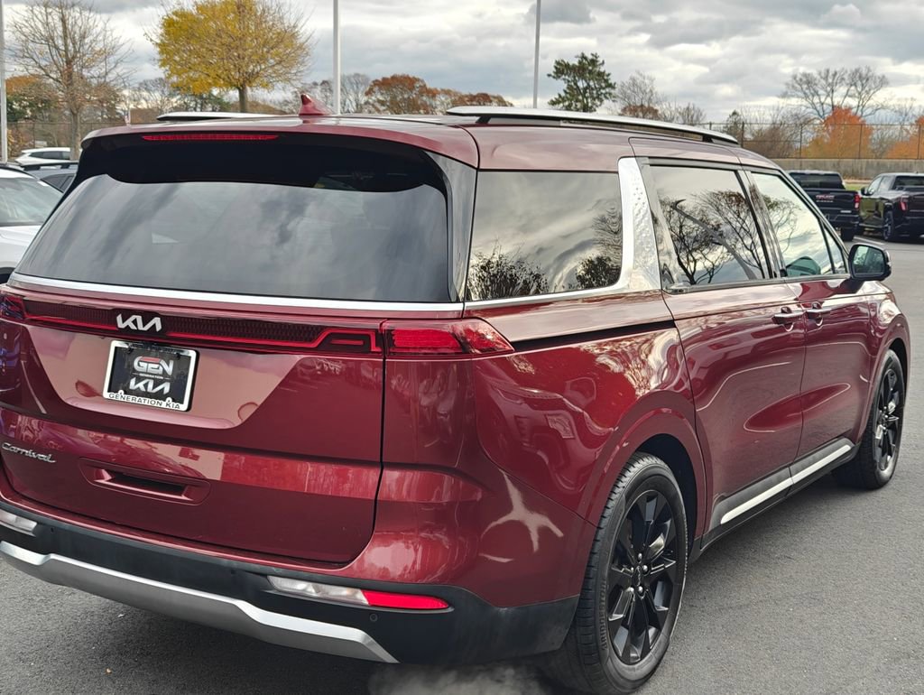 Used 2022 Kia Carnival SX Prestige image 7