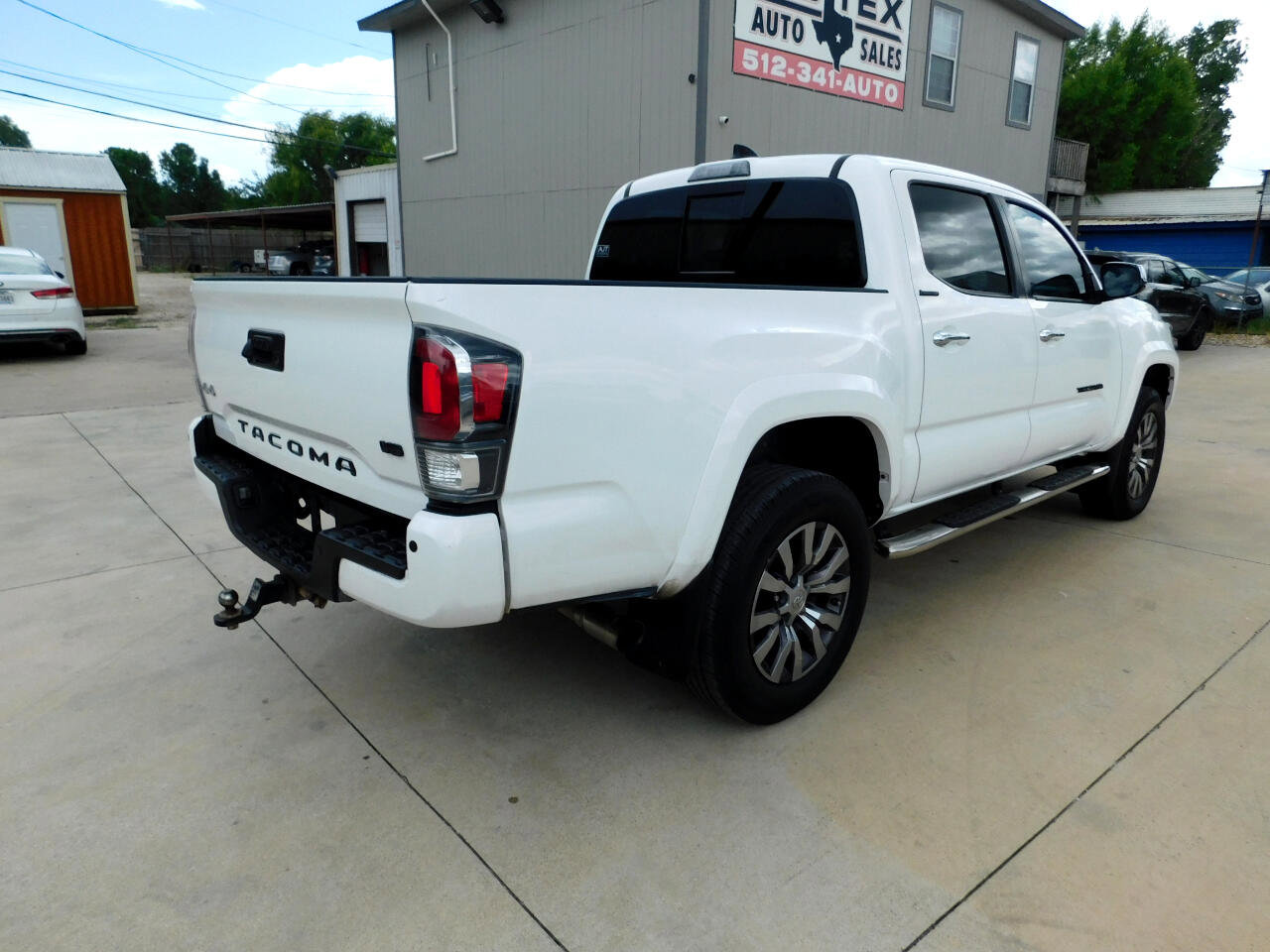 Used 2020 Toyota Tacoma Limited image 8