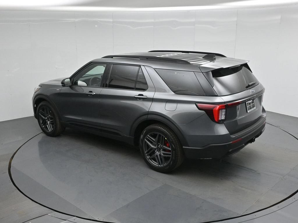 New 2026 Ford Explorer ST-Line w/ ST-Line Street Pack RWD image 41