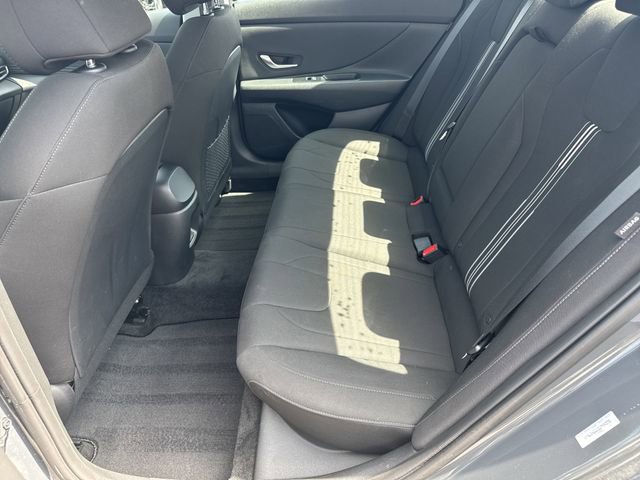 Certified 2025 Hyundai Elantra SEL FWD image 20