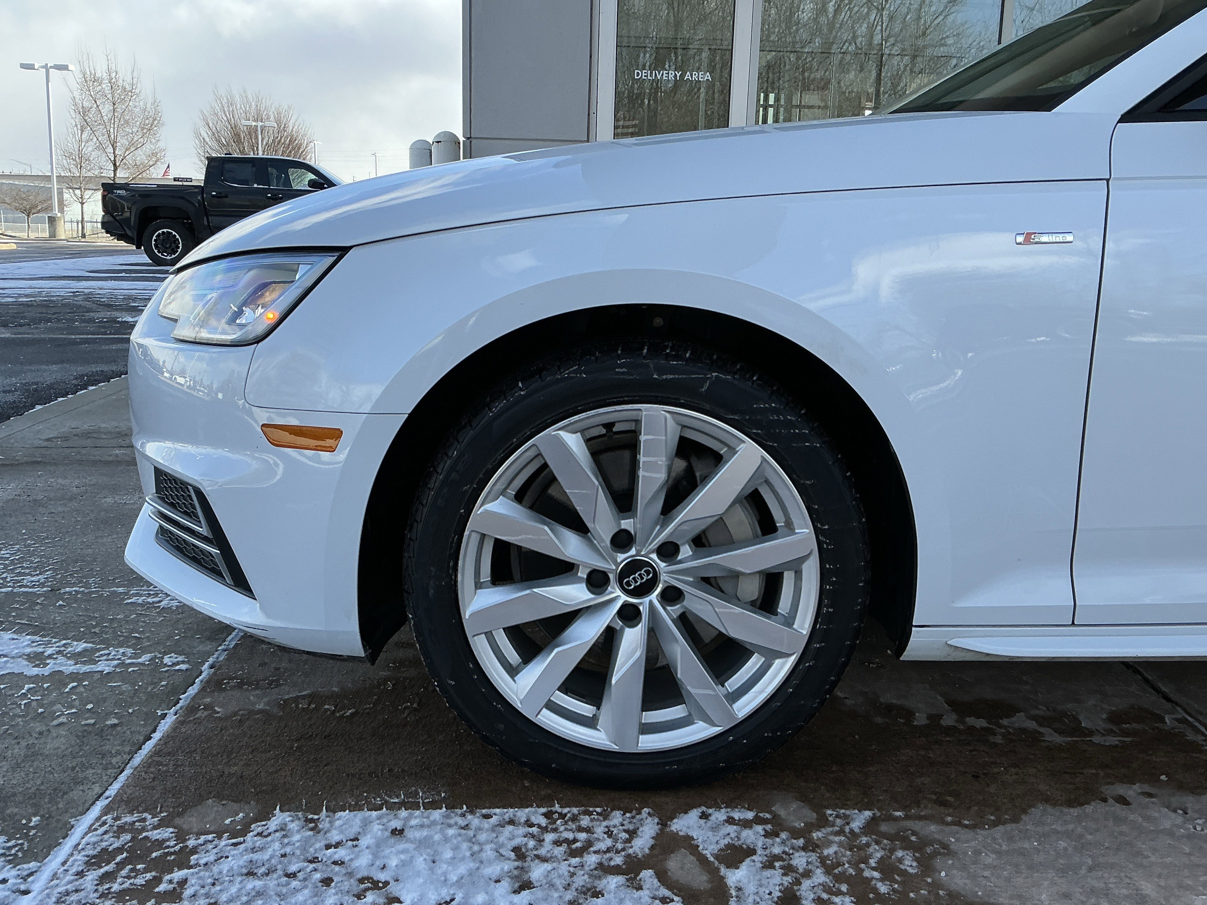 Used 2018 Audi A4 2.0T Premium w/ Convenience Package image 25