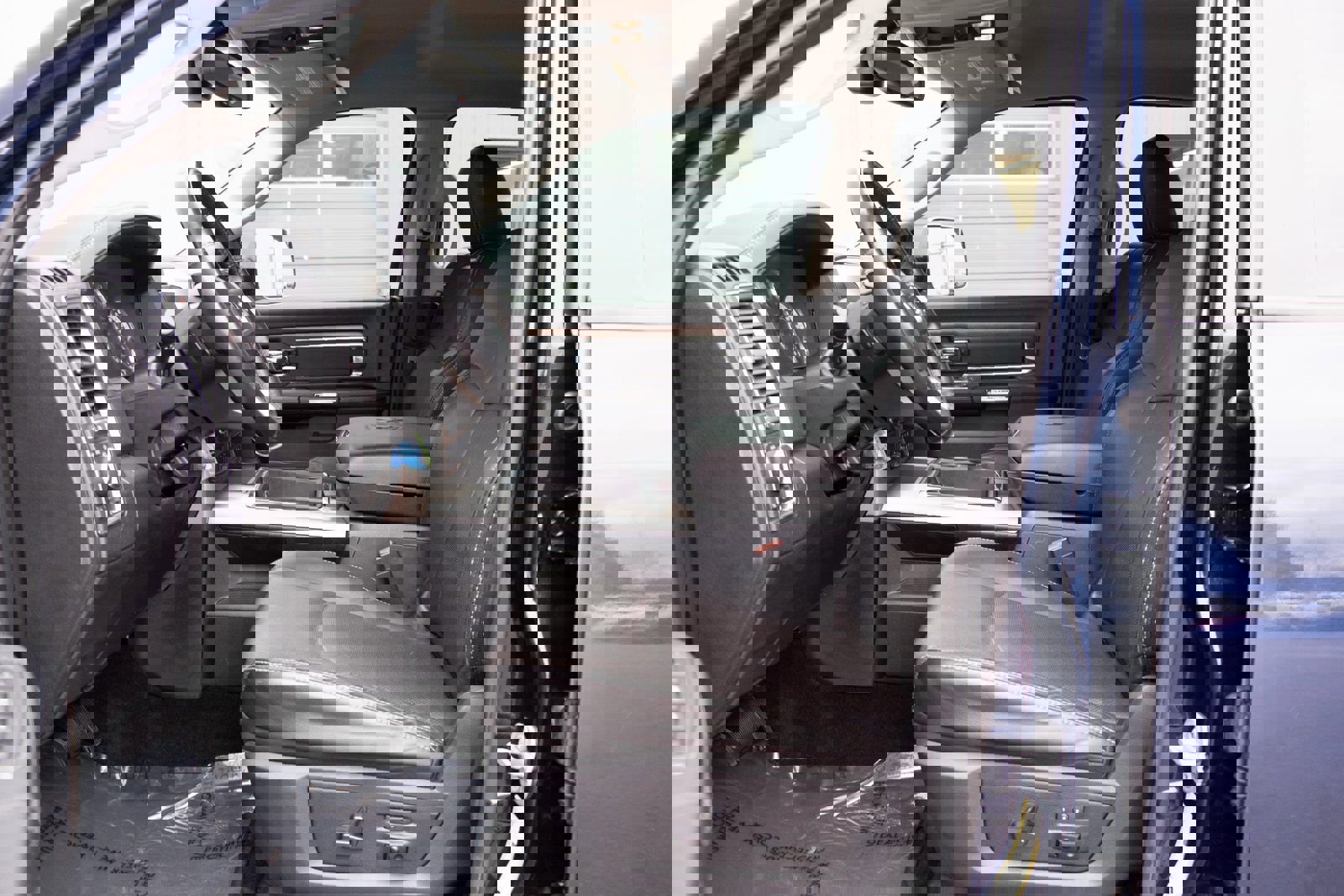 Used 2013 RAM 2500 Laramie image 15