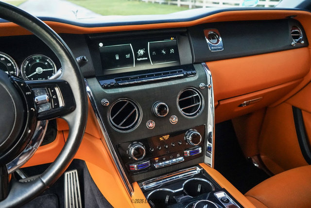 Used 2020 Rolls-Royce Cullinan AWD/4WD image 25