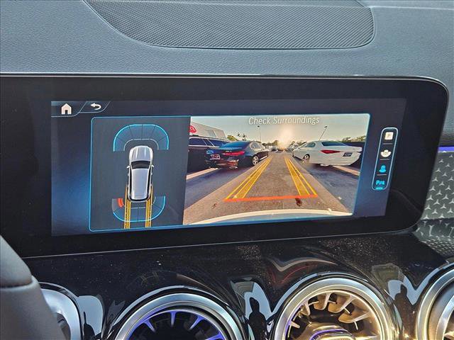 New 2025 Mercedes-Benz GLB 250 image 12