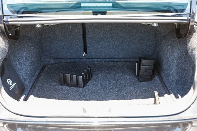 Used 2023 Volkswagen Jetta SE FWD image 30