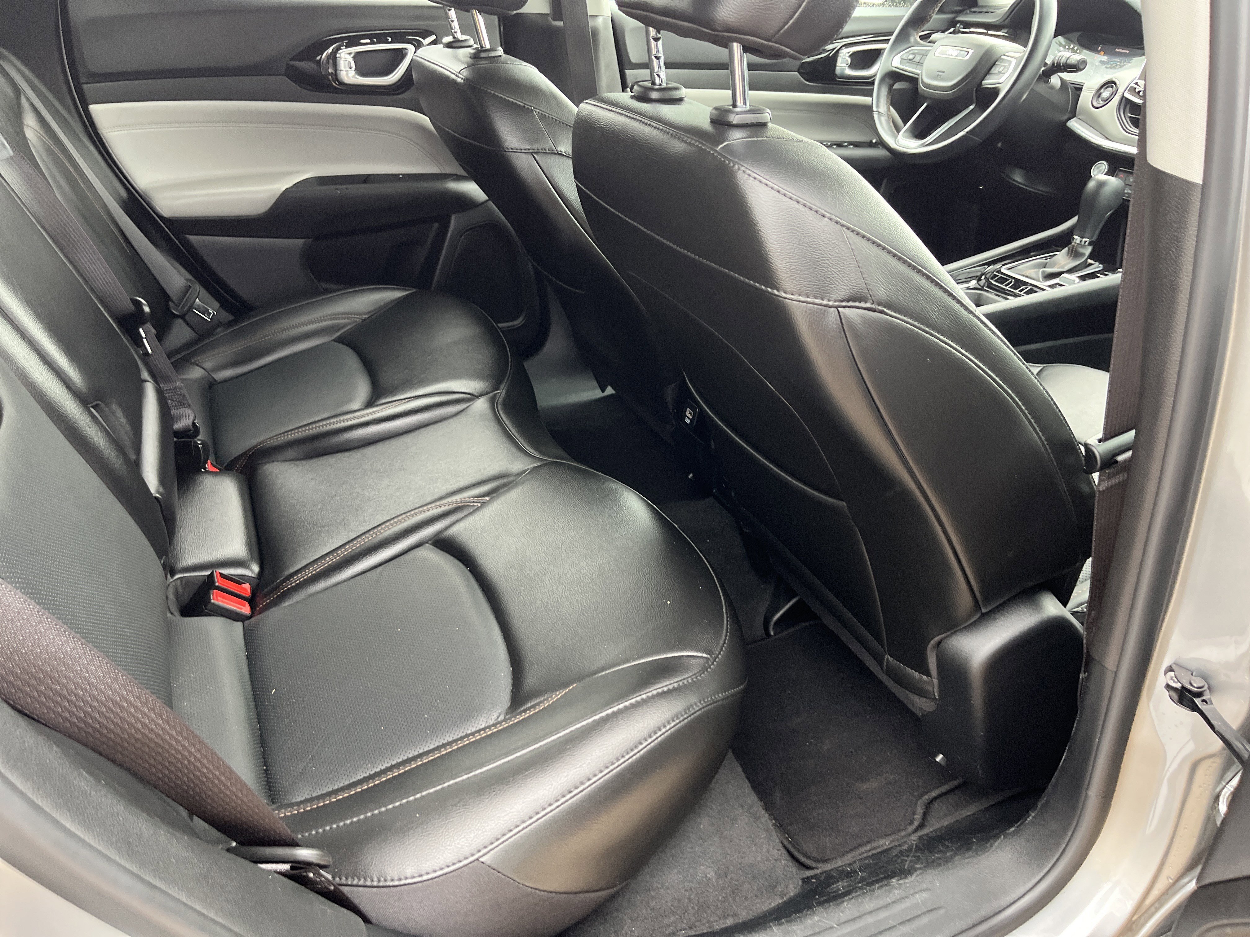 Used 2022 Jeep Compass Limited image 16