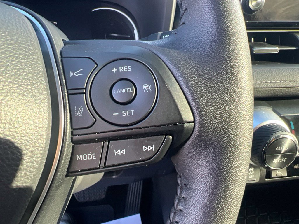 Used 2025 Toyota RAV4 XLE Premium w/ Weather Package AWD/4WD image 30