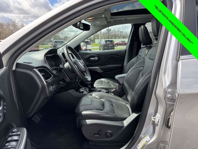 Used 2019 Jeep Cherokee Limited image 3