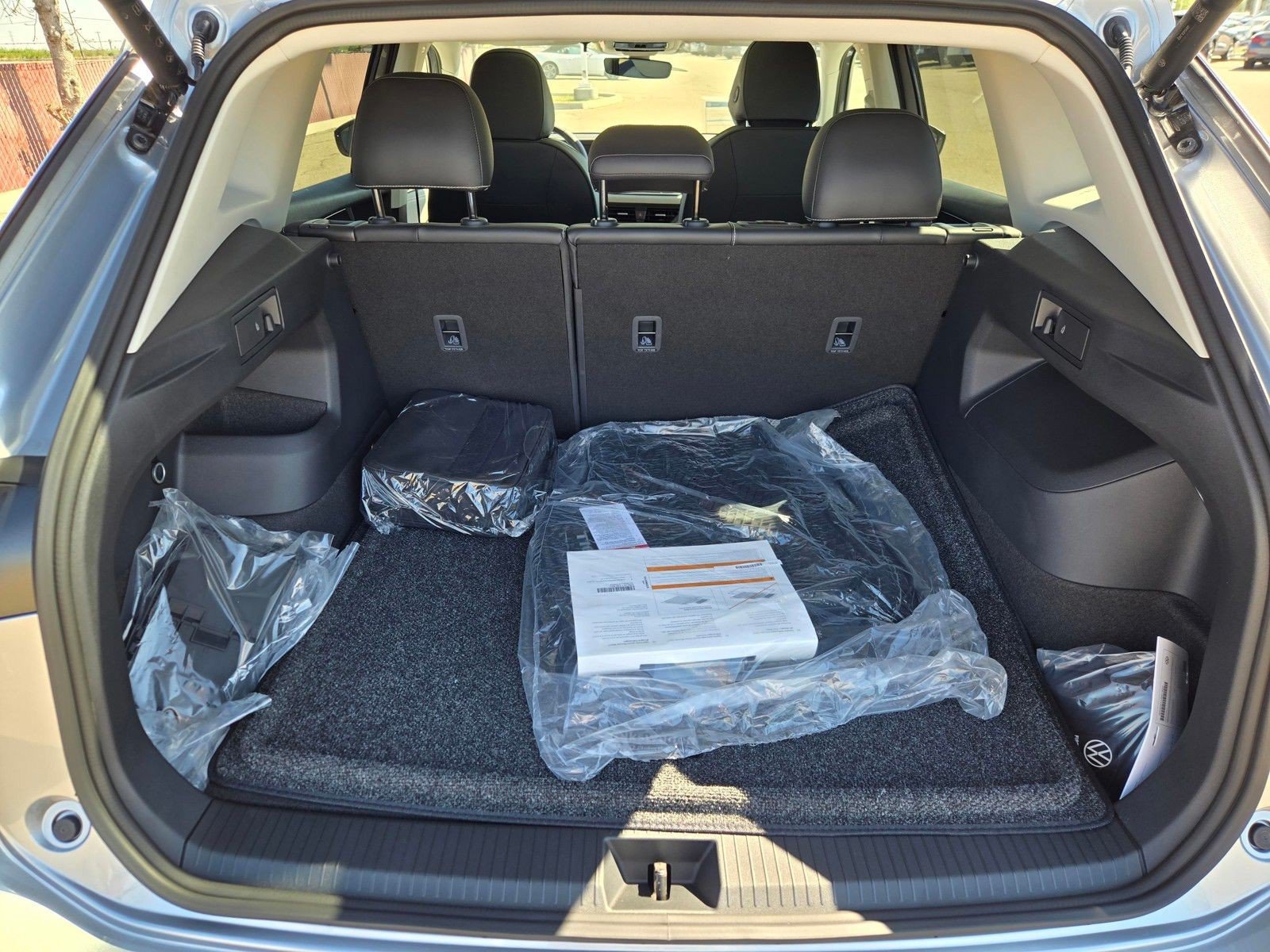 New 2026 Volkswagen Tiguan SE AWD/4WD image 13