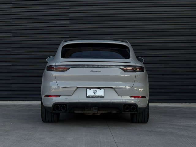 Certified 2022 Porsche Cayenne Platinum Edition image 6