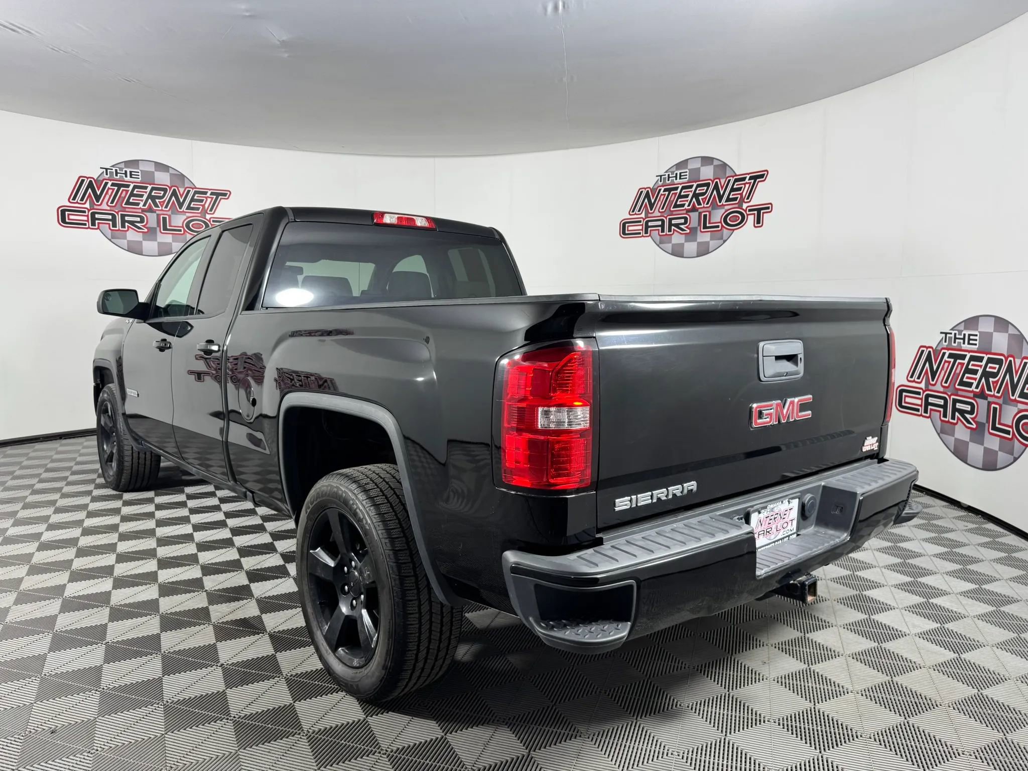 Used 2019 GMC Sierra 1500 Limited w/ Elevation Edition AWD/4WD image 5