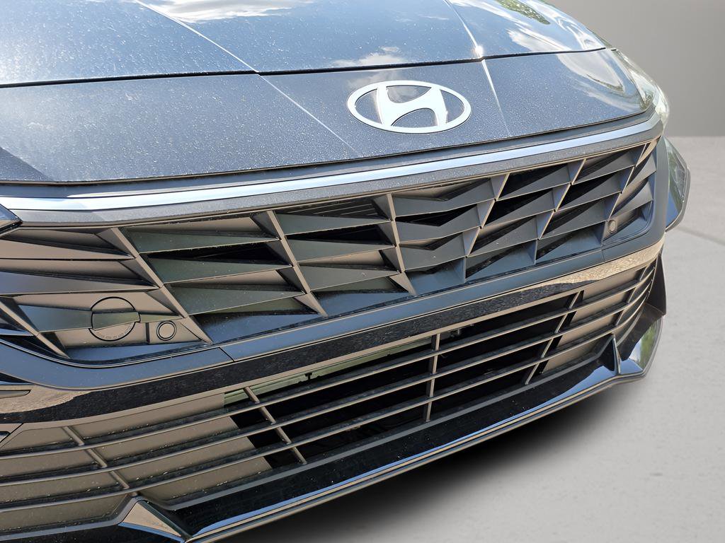 New 2026 Hyundai Elantra SE FWD image 9