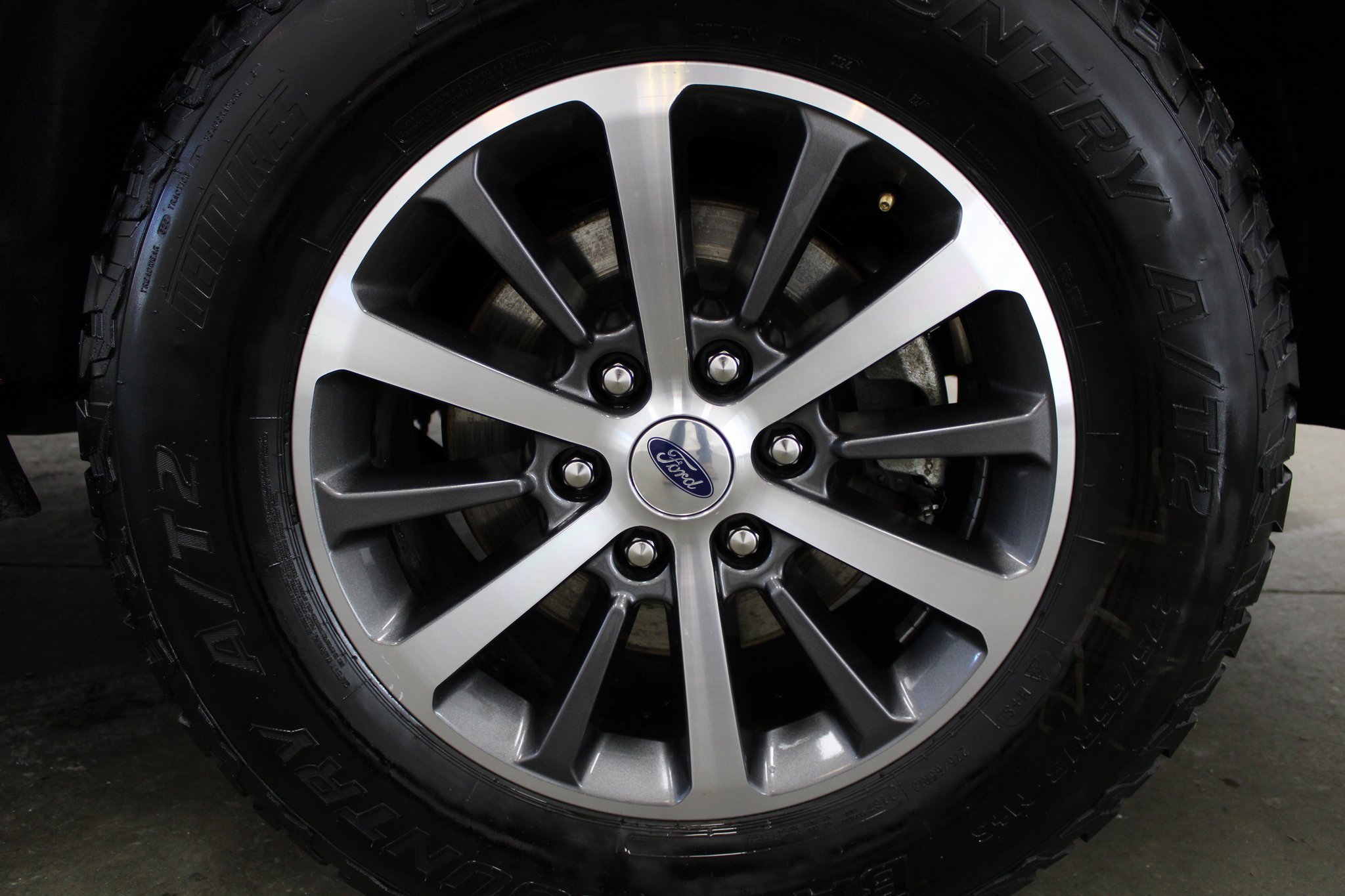 Used 2020 Ford Expedition XLT image 8