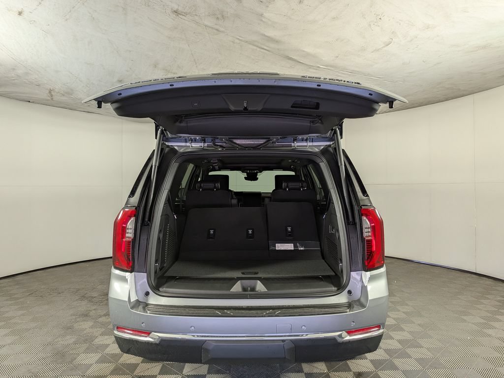 New 2026 GMC Yukon Elevation w/ Elevation Premium Package AWD/4WD image 9