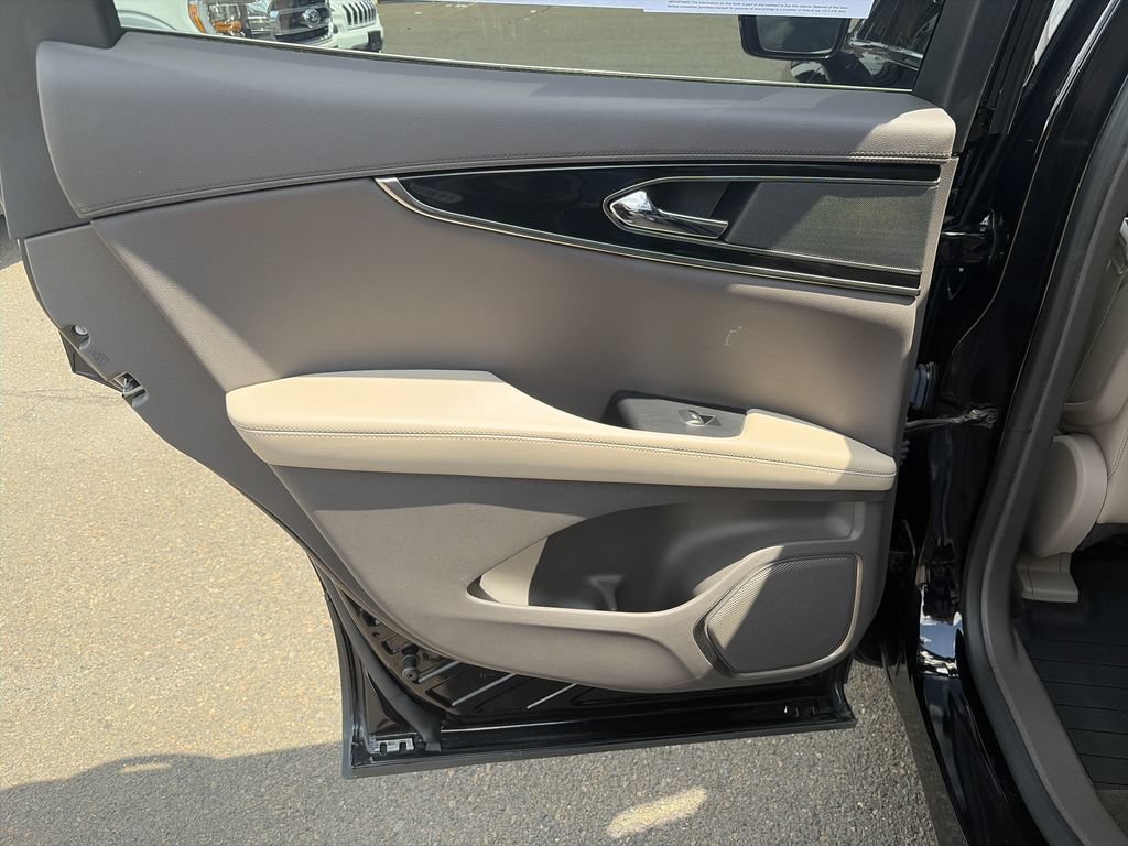 Certified 2023 Lincoln Nautilus Reserve AWD/4WD image 18