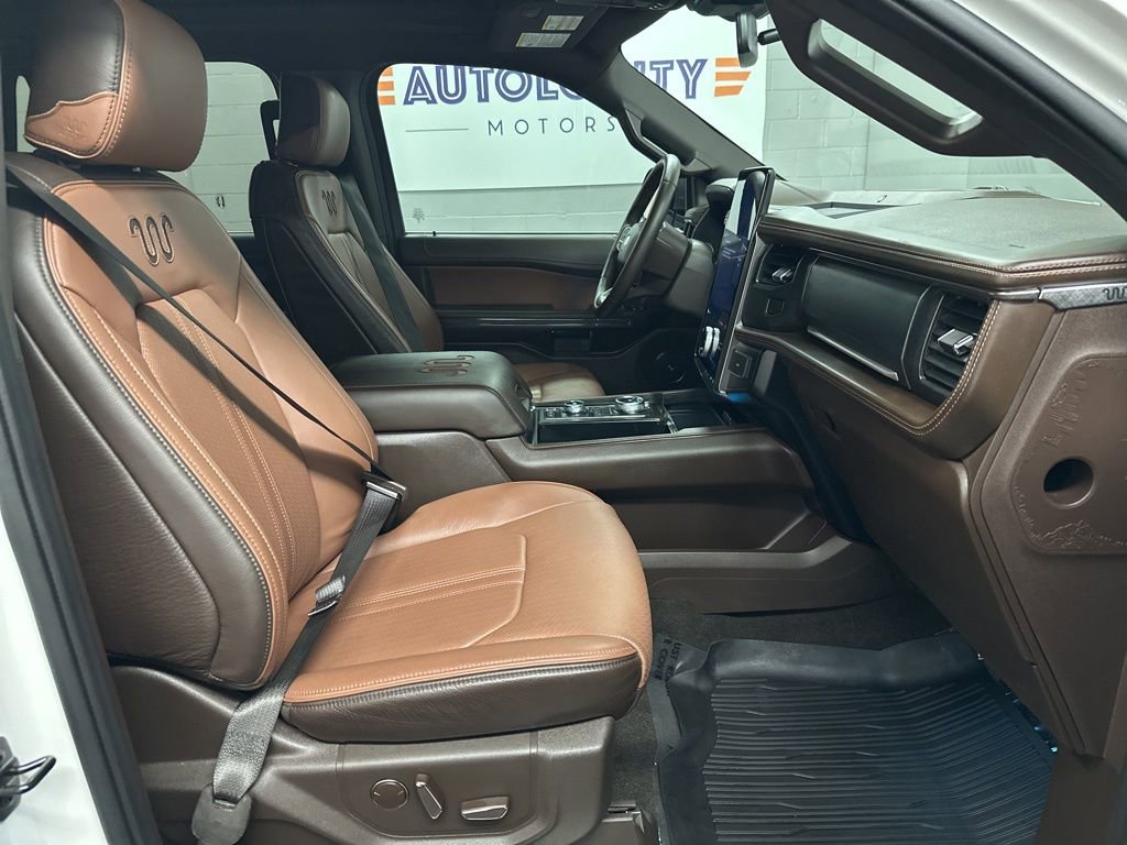 Used 2024 Ford Expedition Max King Ranch AWD/4WD image 19
