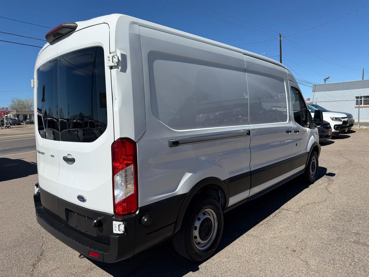 Used 2019 Ford Transit 250 148 Medium Roof image 8
