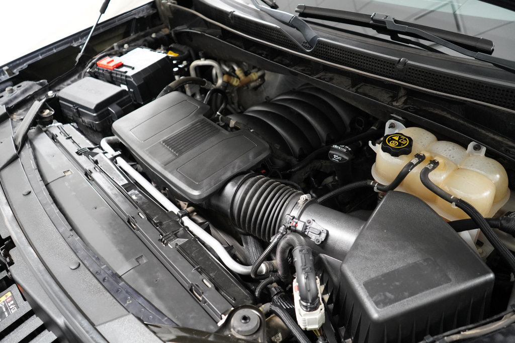 Used 2023 GMC Yukon Denali AWD/4WD image 36