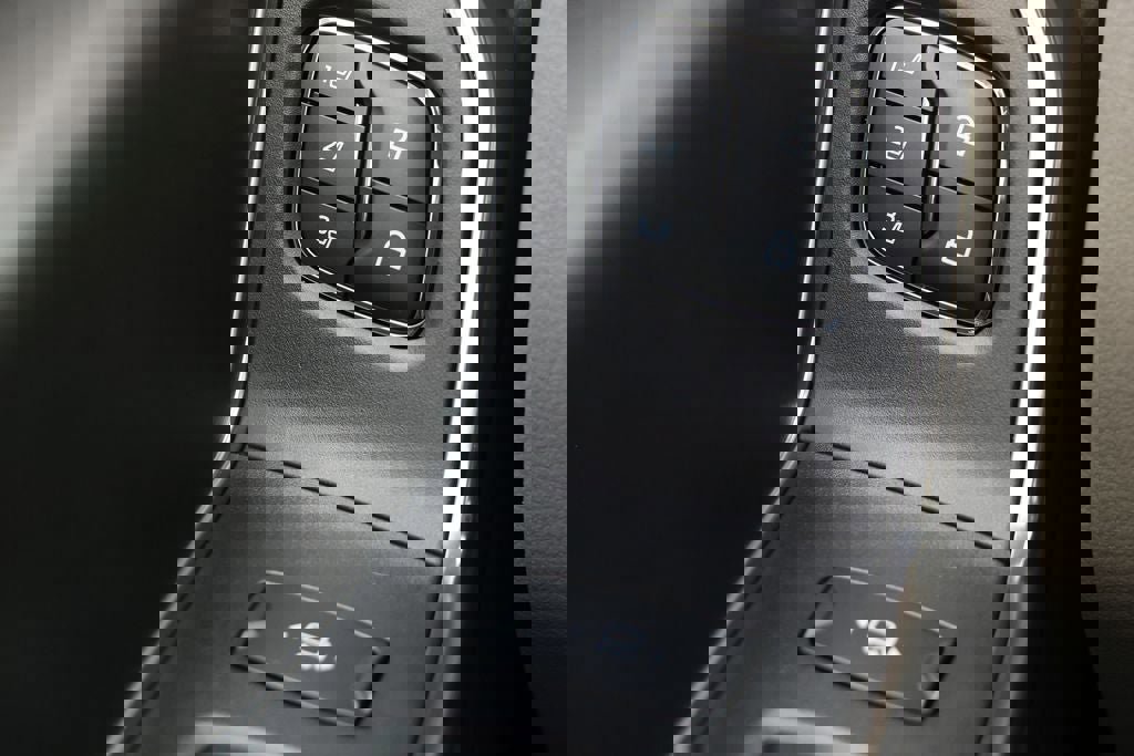 Used 2025 Ford F250 Platinum w/ Platinum Plus Package image 45