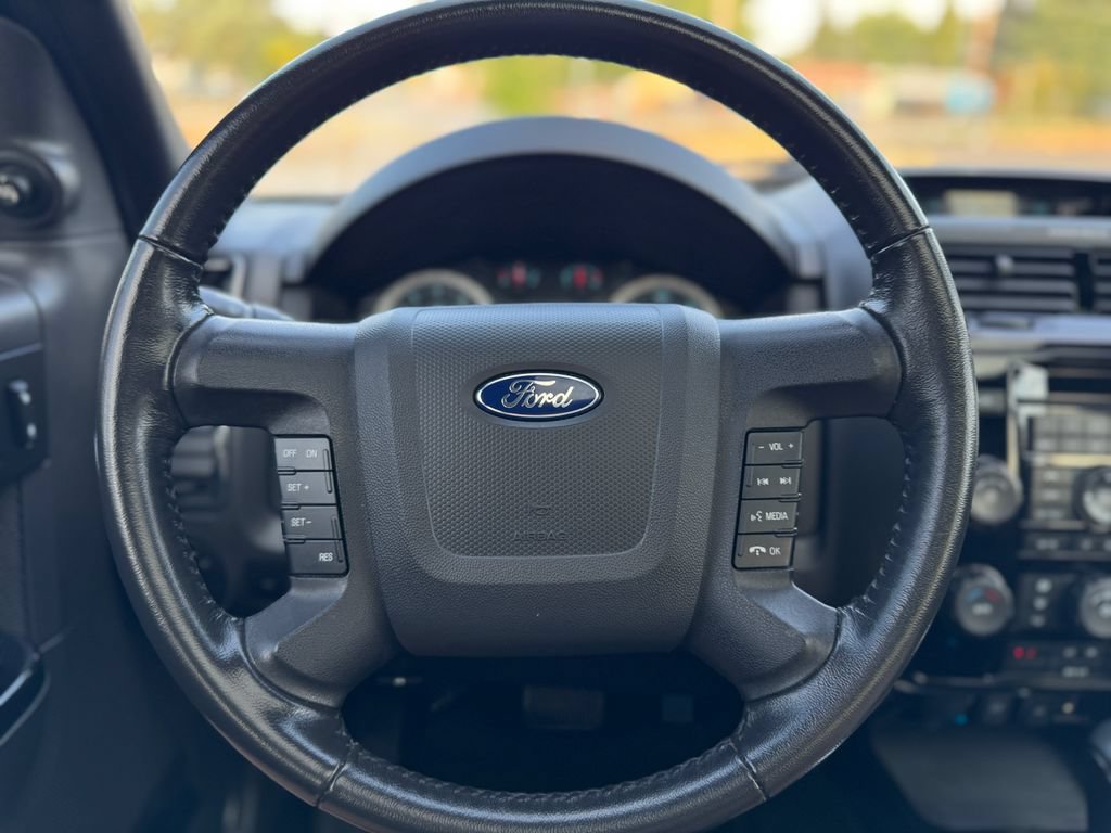 Used 2011 Ford Escape Limited w/ 302A Rapid Spec Order Code AWD/4WD image 17