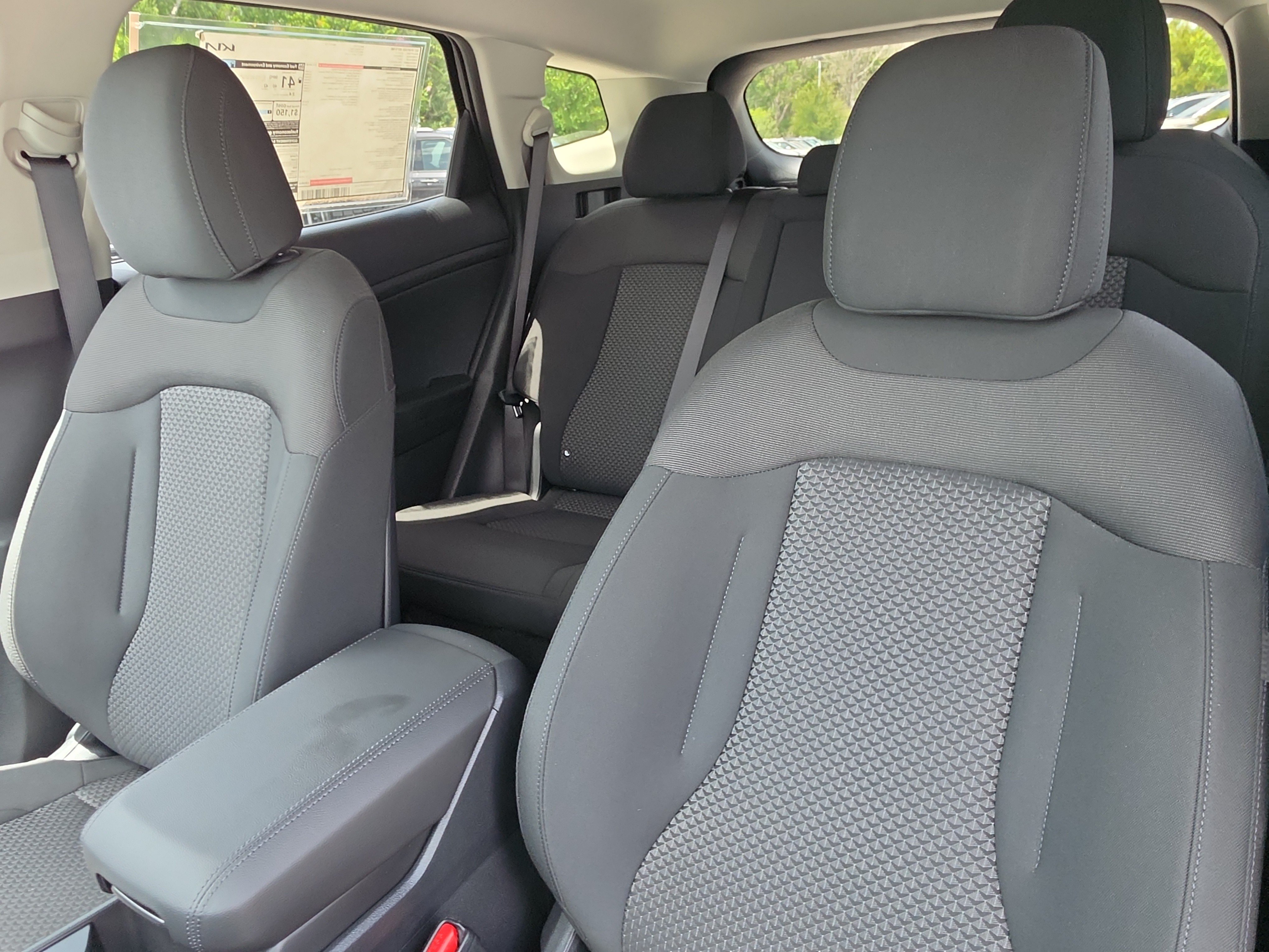 New 2027 Kia Sportage LX FWD image 21