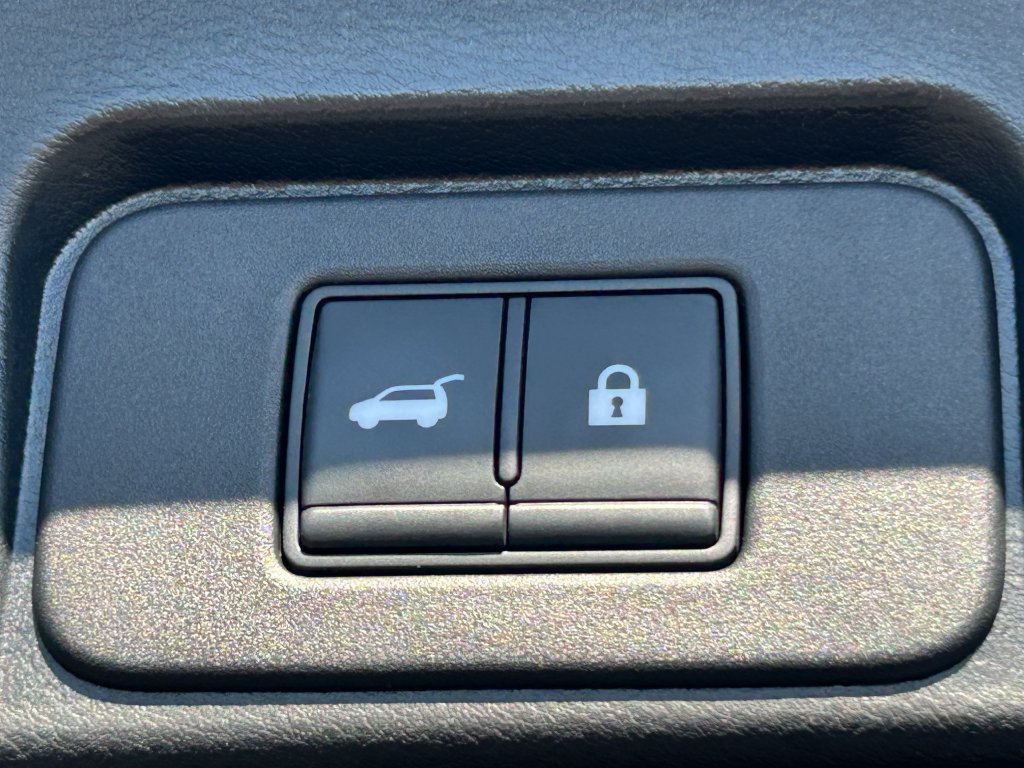 Used 2021 Nissan Rogue SL AWD/4WD image 34