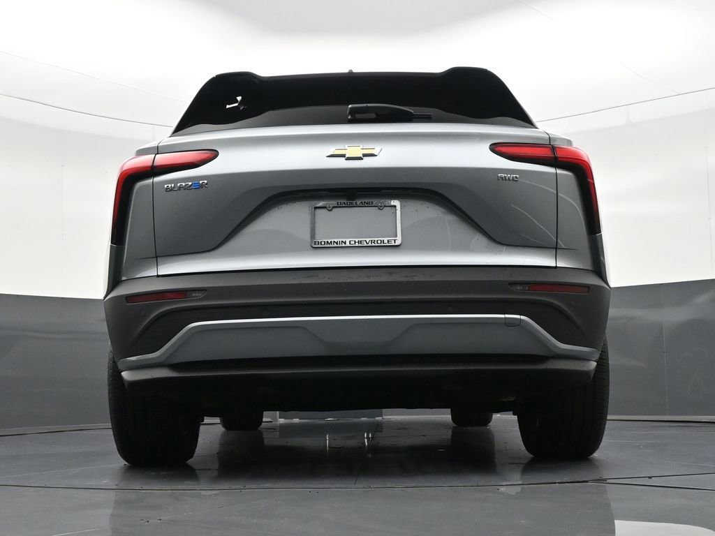 Used 2025 Chevrolet Blazer EV LT image 28