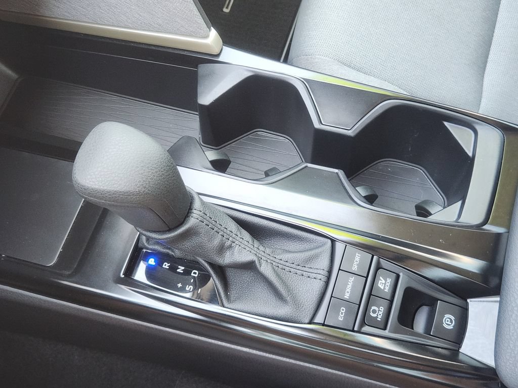 Used 2026 Toyota Camry LE w/ Convenience Package FWD image 23