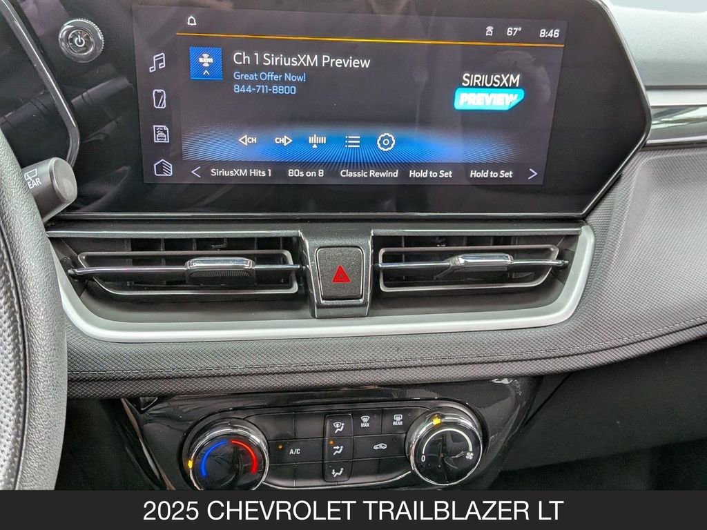 Used 2025 Chevrolet TrailBlazer LT FWD image 25