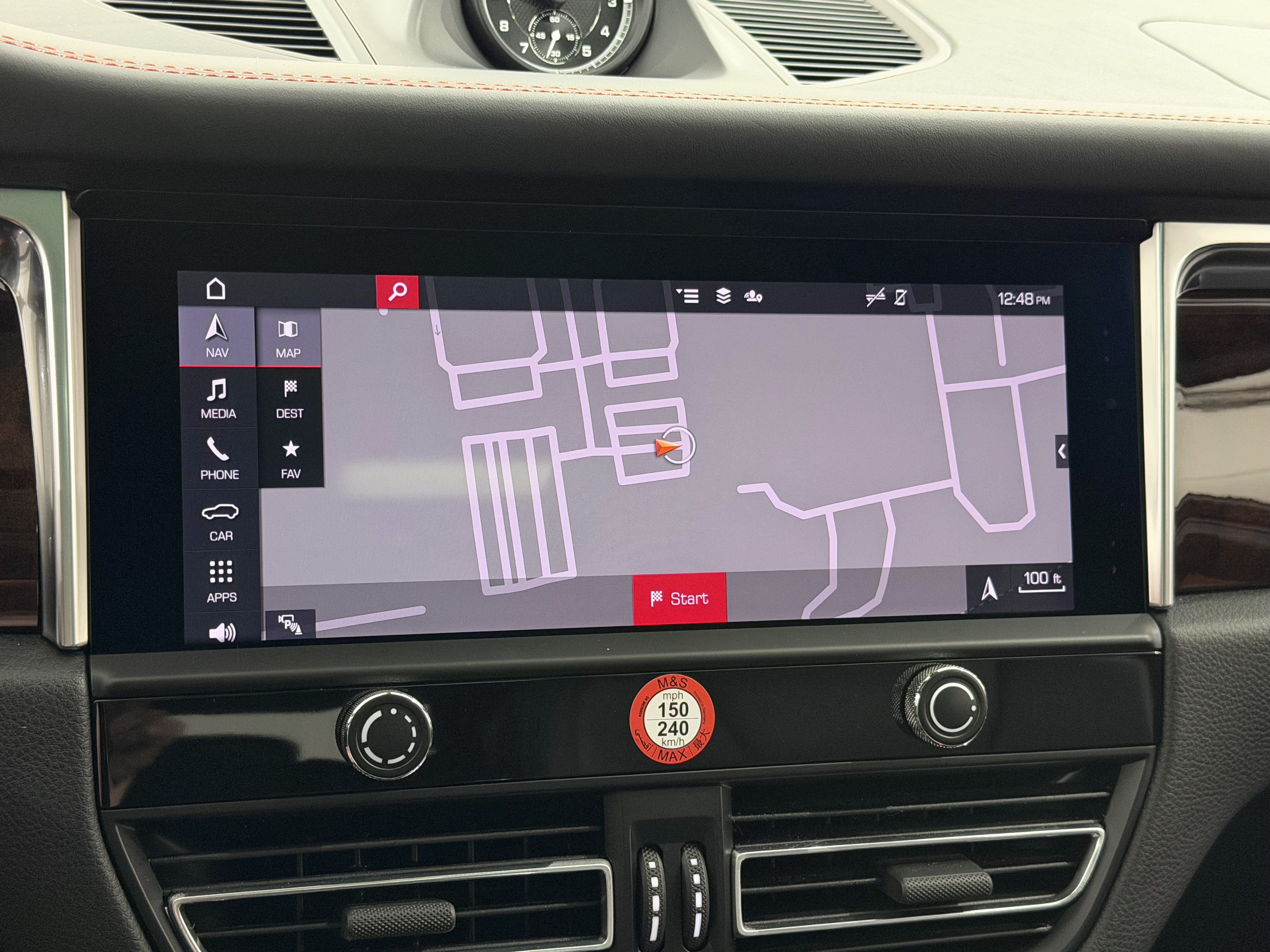 Certified 2024 Porsche Macan S AWD/4WD image 44