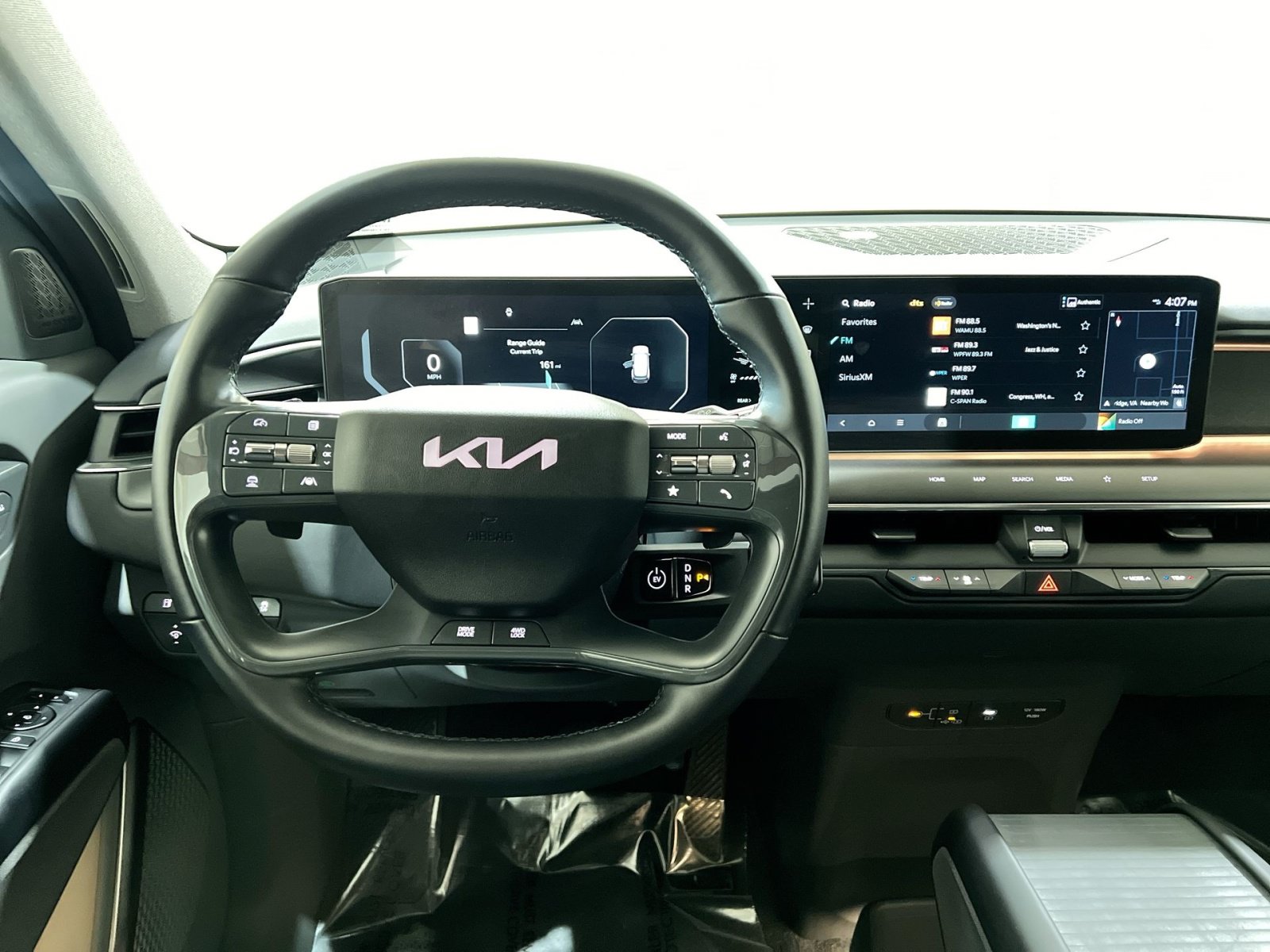 Used 2024 Kia EV9 Land AWD/4WD image 18
