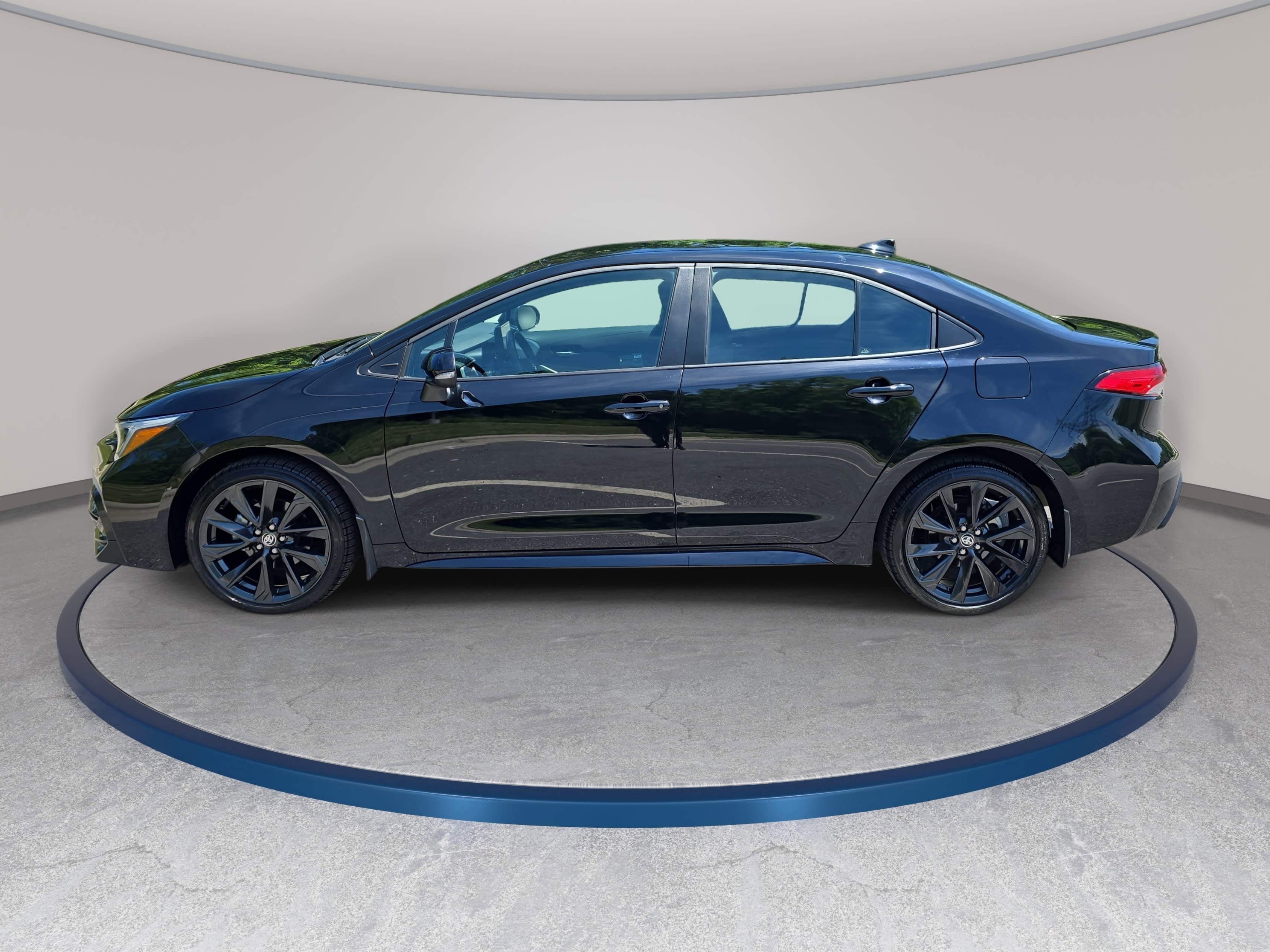 Used 2024 Toyota Corolla SE FWD image 8