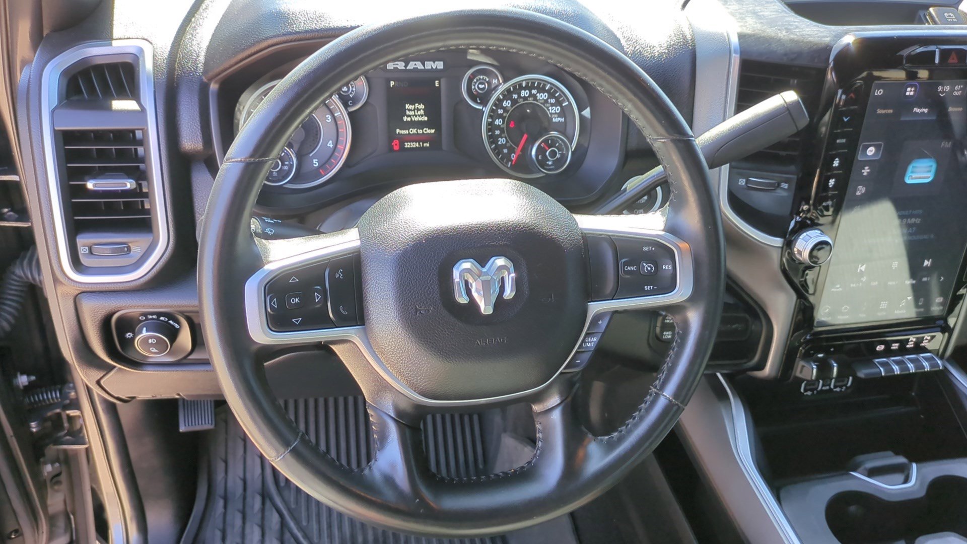 Used 2024 RAM 2500 Big Horn w/ Night Edition AWD/4WD image 15