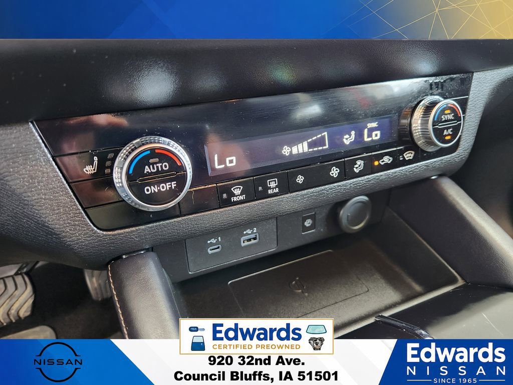 Used 2025 Mitsubishi Outlander SE AWD/4WD image 35