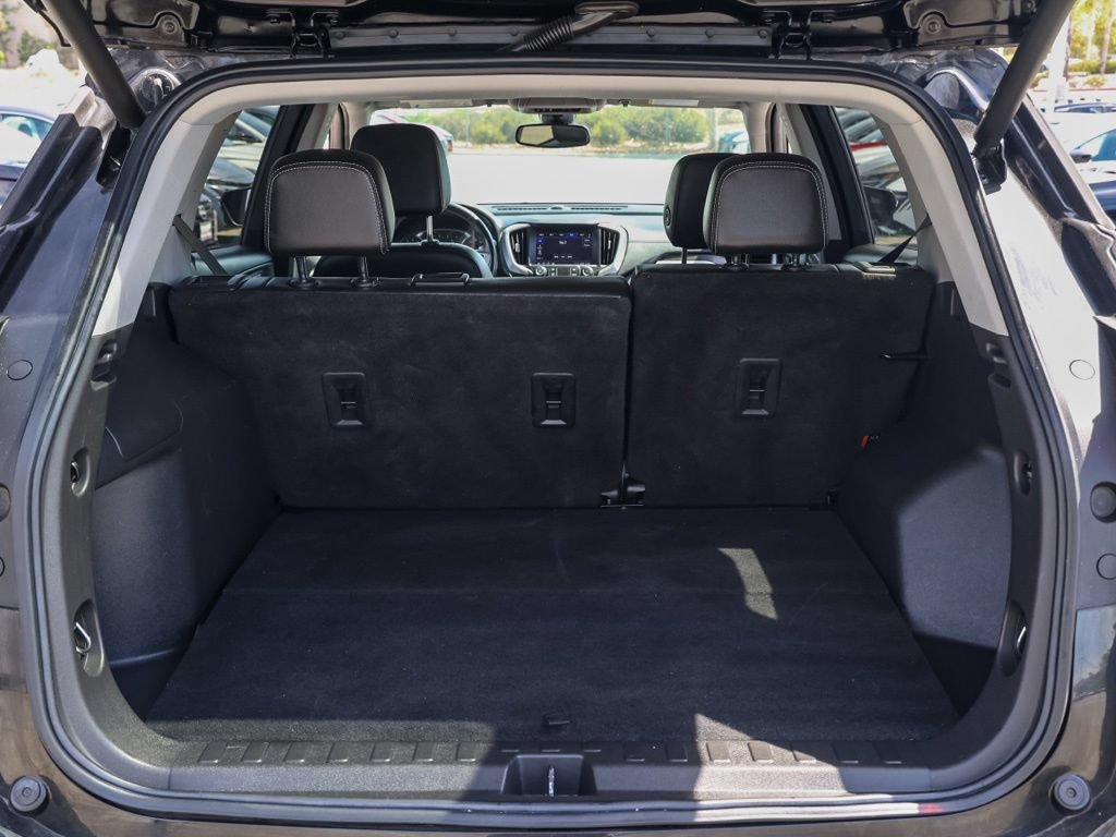Used 2022 GMC Terrain SLT FWD image 16