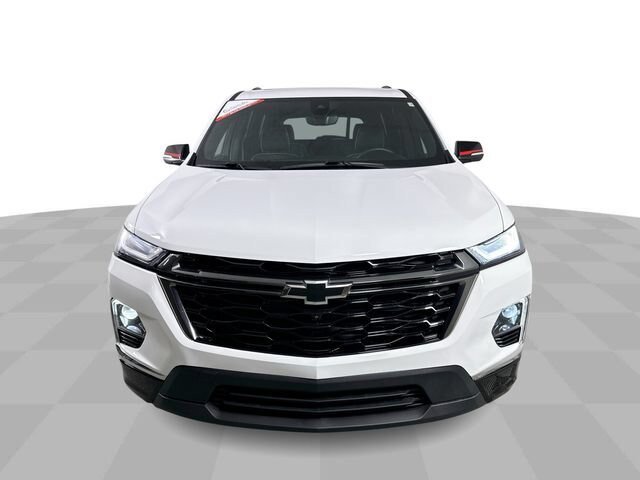 Used 2023 Chevrolet Traverse Premier w/ Redline Edition FWD image 3