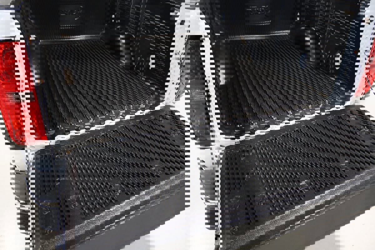 Used 2015 Chevrolet Colorado W/T w/ WT Convenience Package image 14