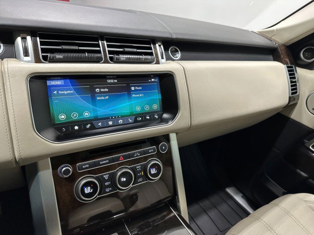 Used 2017 Land Rover Range Rover Autobiography image 35