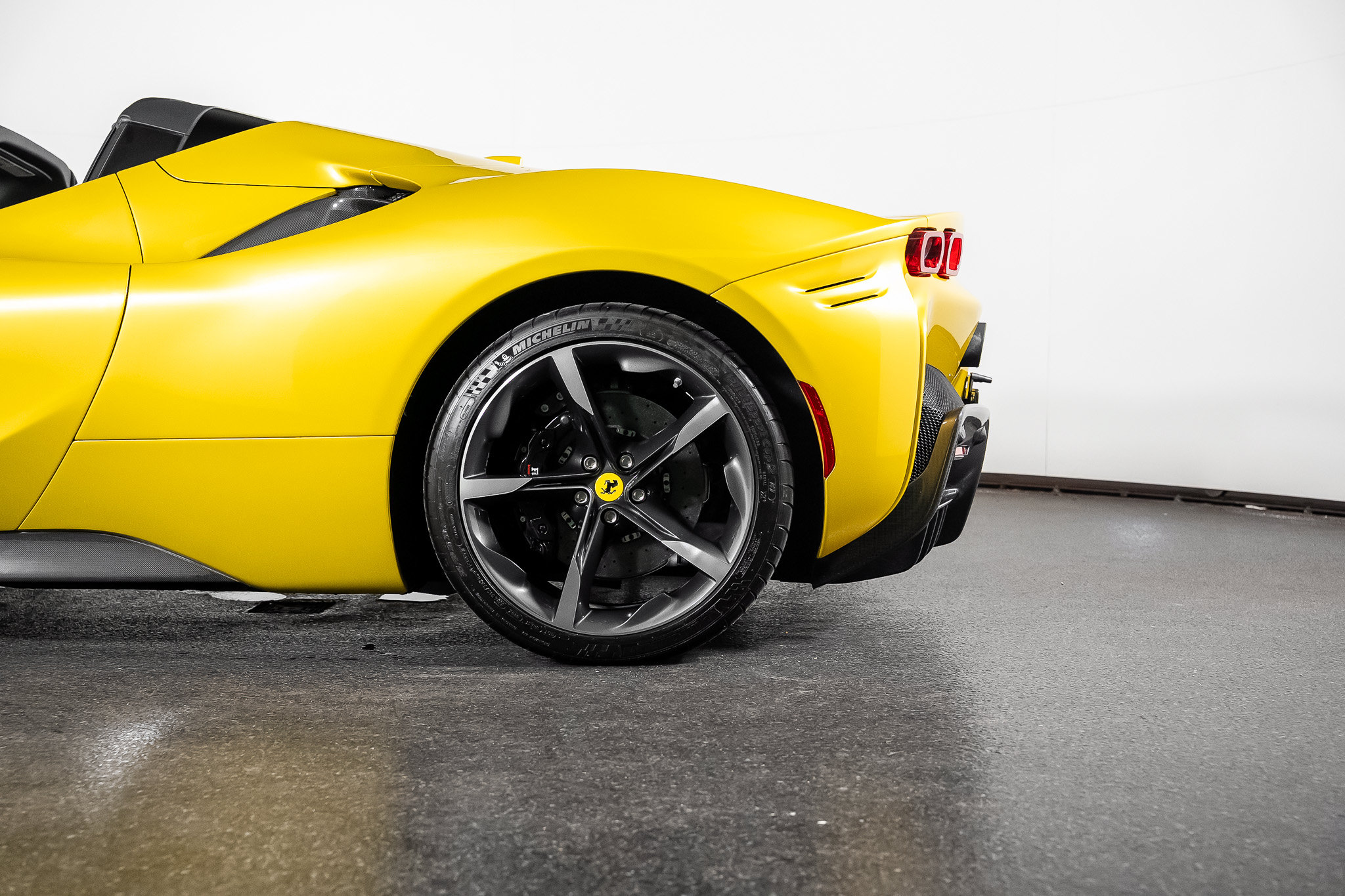 Used 2024 Ferrari SF90 Spider AWD/4WD image 19