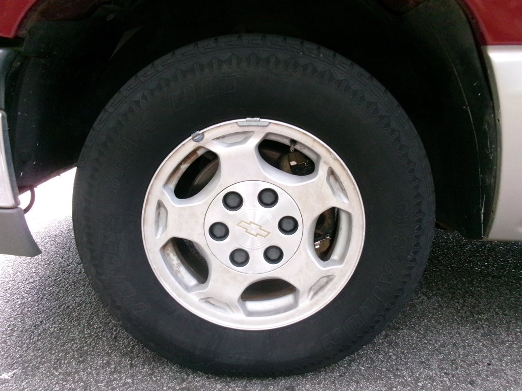 Used 2004 Chevrolet Silverado 1500 LS RWD image 32