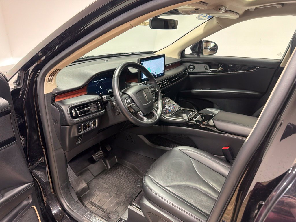 Used 2023 Lincoln Nautilus Reserve w/ Equipment Group 201A AWD/4WD image 21