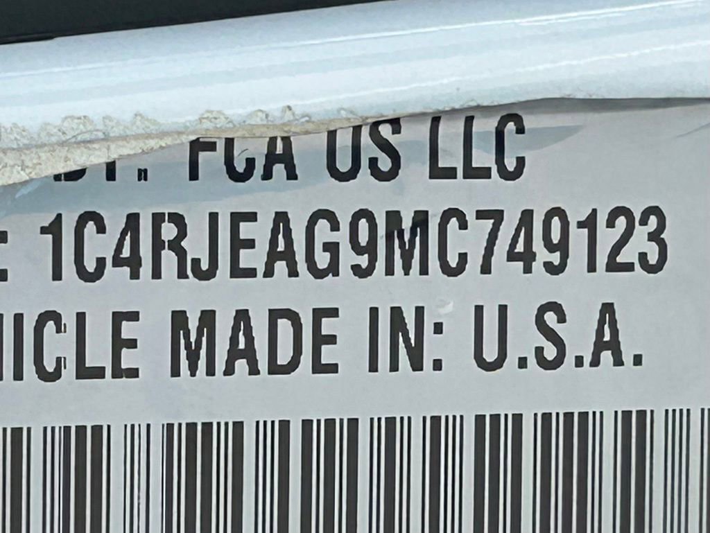 Used 2021 Jeep Grand Cherokee Freedom Edition RWD image 56